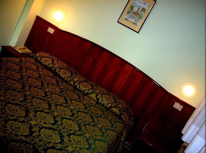 Albergo La Meridiana بورتوغروارو الغرفة الصورة